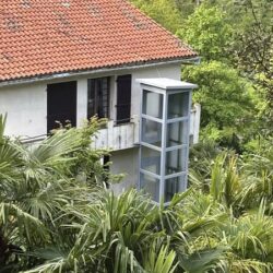 Ascenseur vitré sur 3 niveaux - site belairautonomie.fr